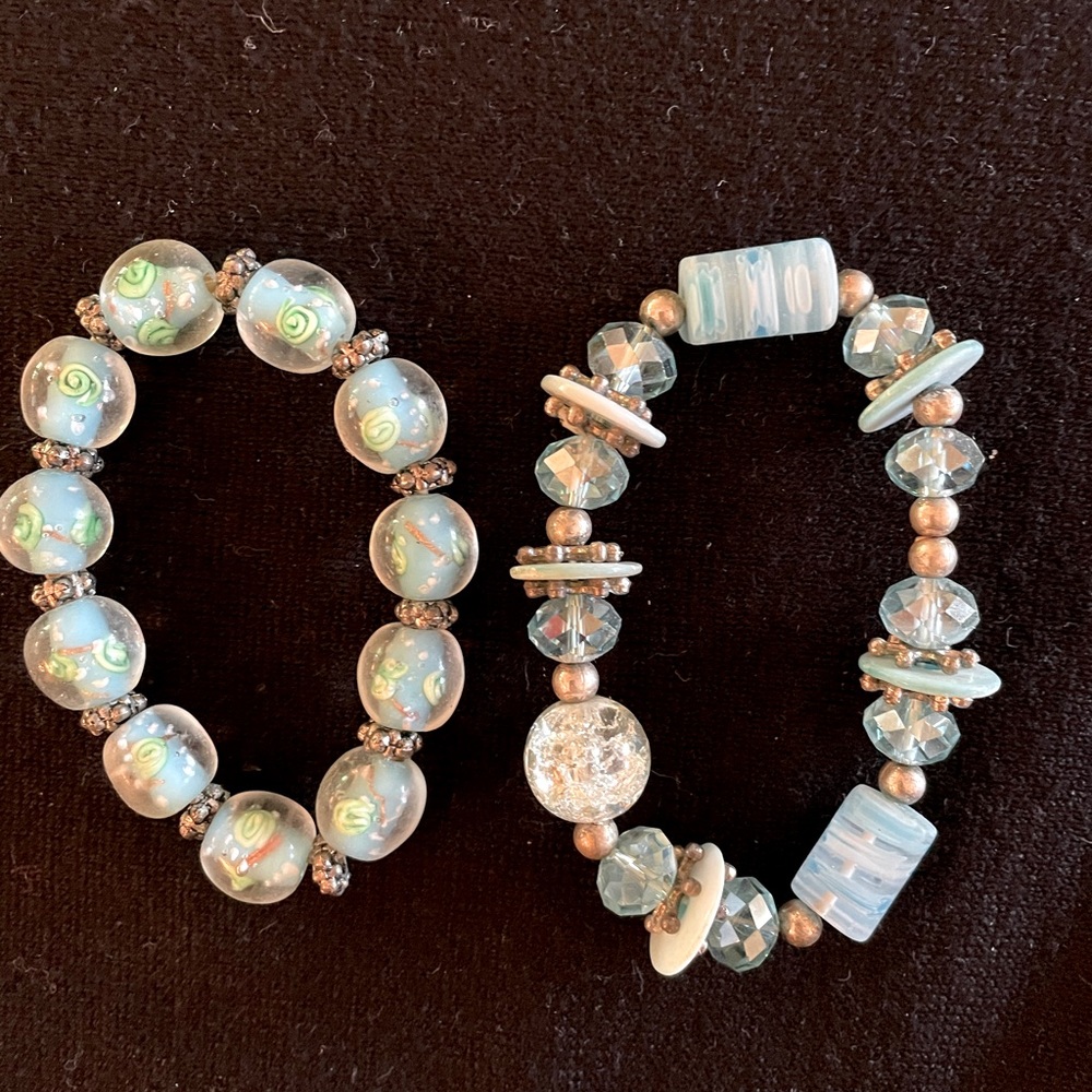 Pair of glasses beaded bracelets in blues